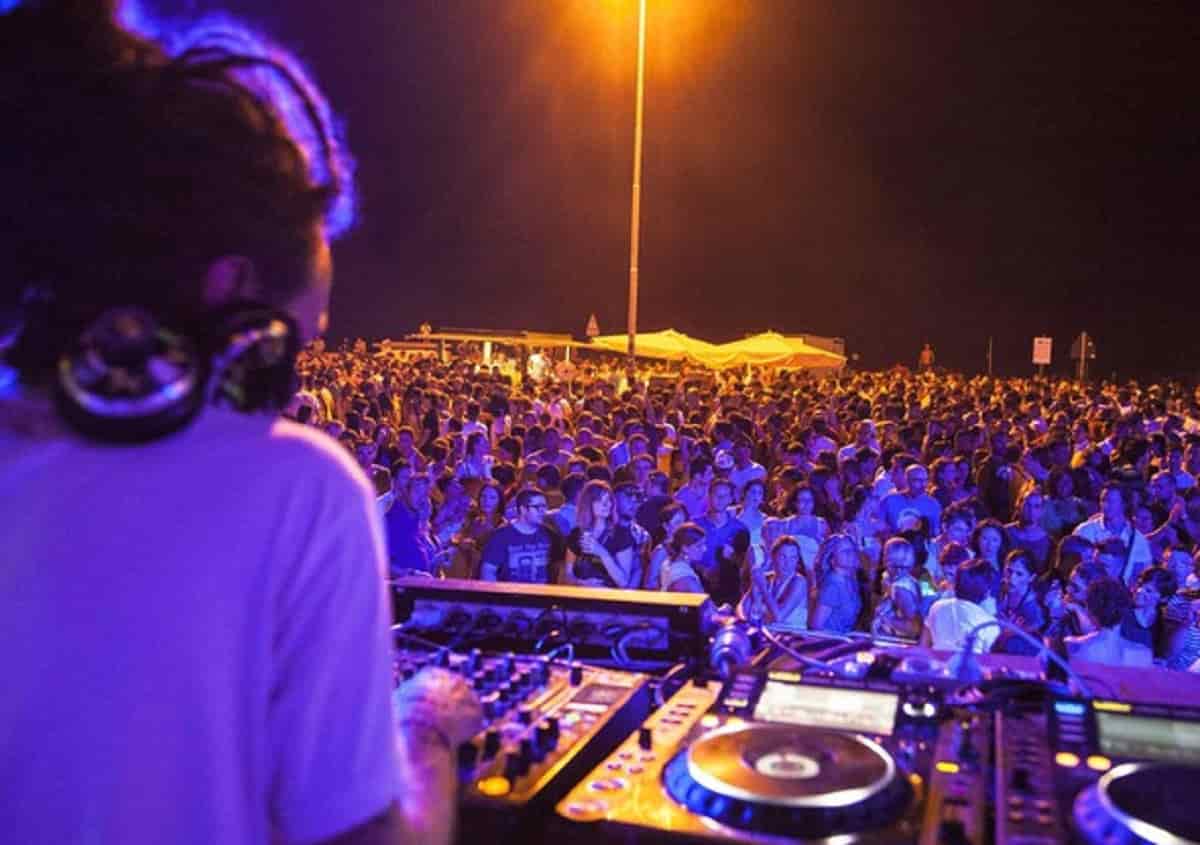 Varese, chiude il Village Summer Disco. Il proprietario: "Siamo stanchi dei litigi e della maleducazione"