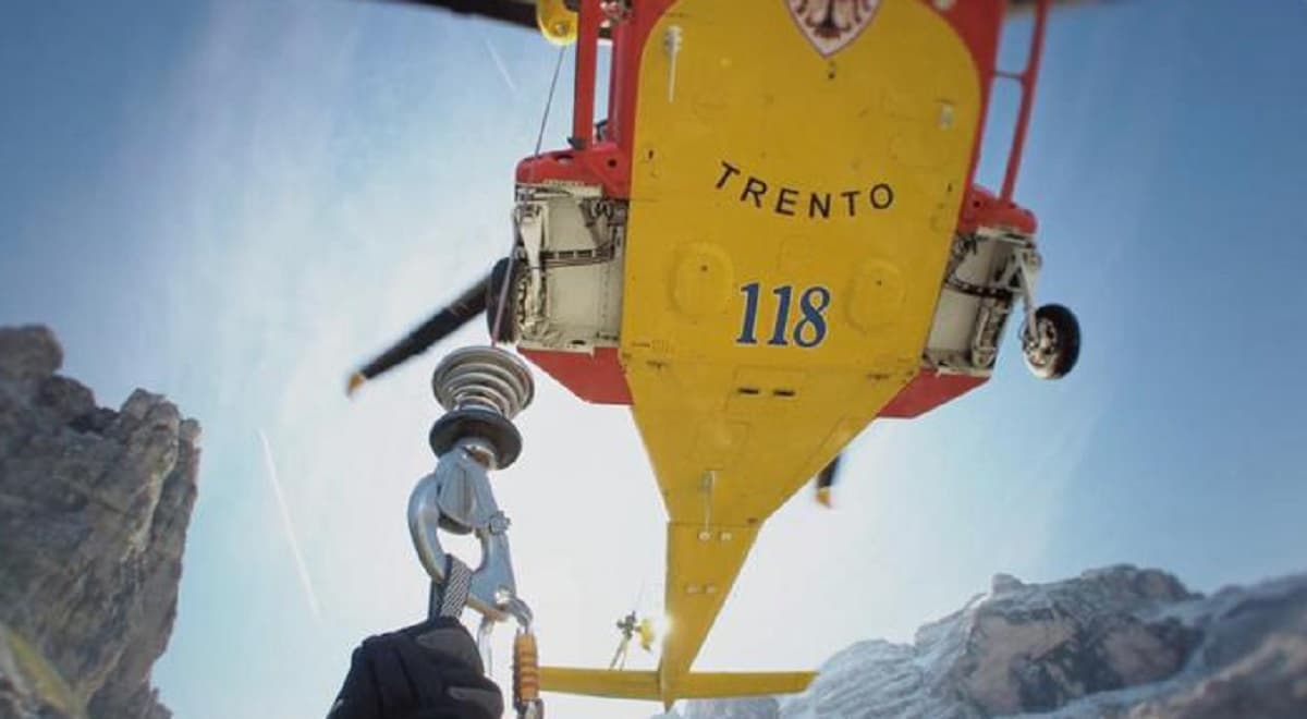 Marmolada, chi sono le vittime e i dispersi. L'ultimo selfie di un giovane alpinista alla famiglia