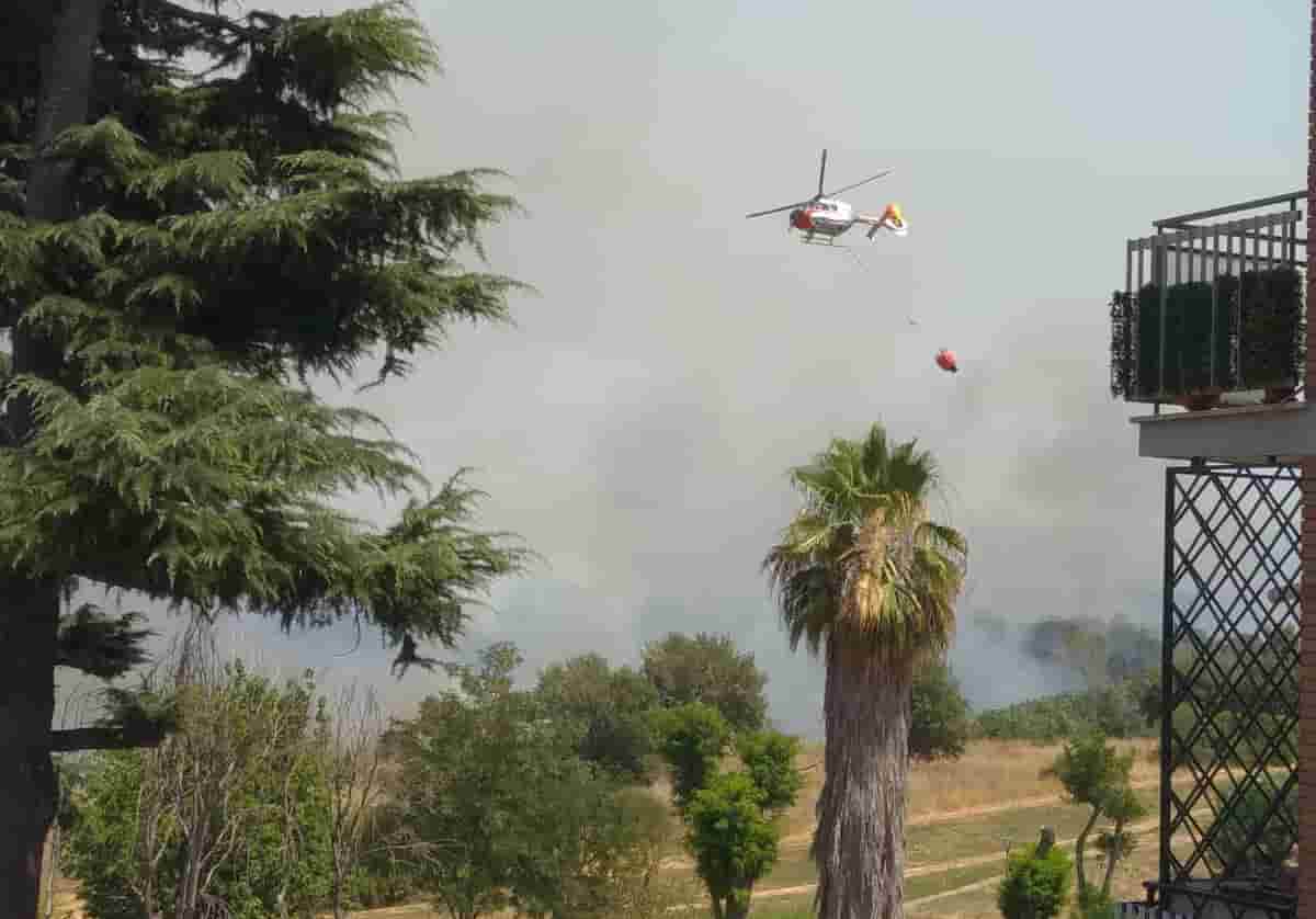 Roma incendio Pineta Sacchetti