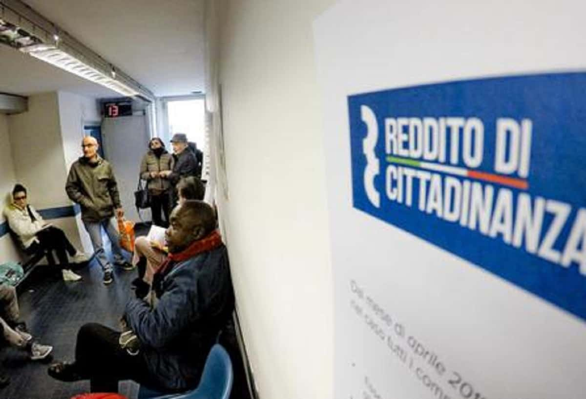 Reddito di Cittadinanza, ora si può perdere rifiutando un'offerta congrua dai privati