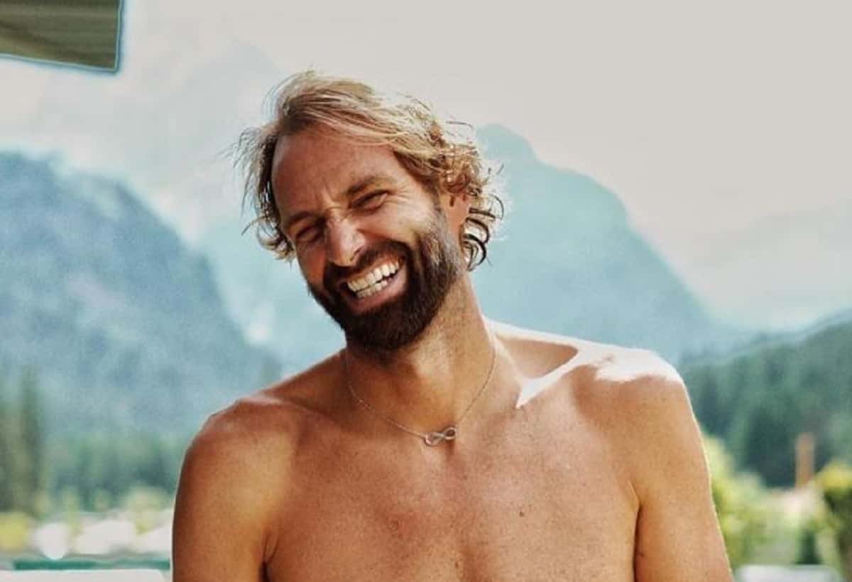 Rosolino e la foto sorridente sotto la Marmolada: è di una settimana fa, ma sui social lo attaccano lo stesso