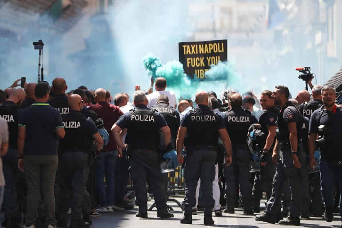 Tassisti, non "si salvano" ma promossi. Master in bullismo sociale