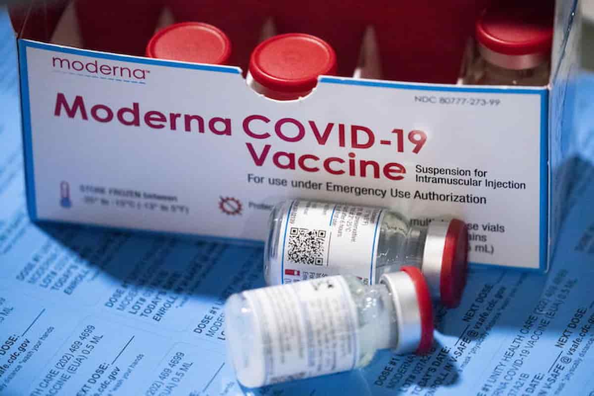 moderna causa pfizer