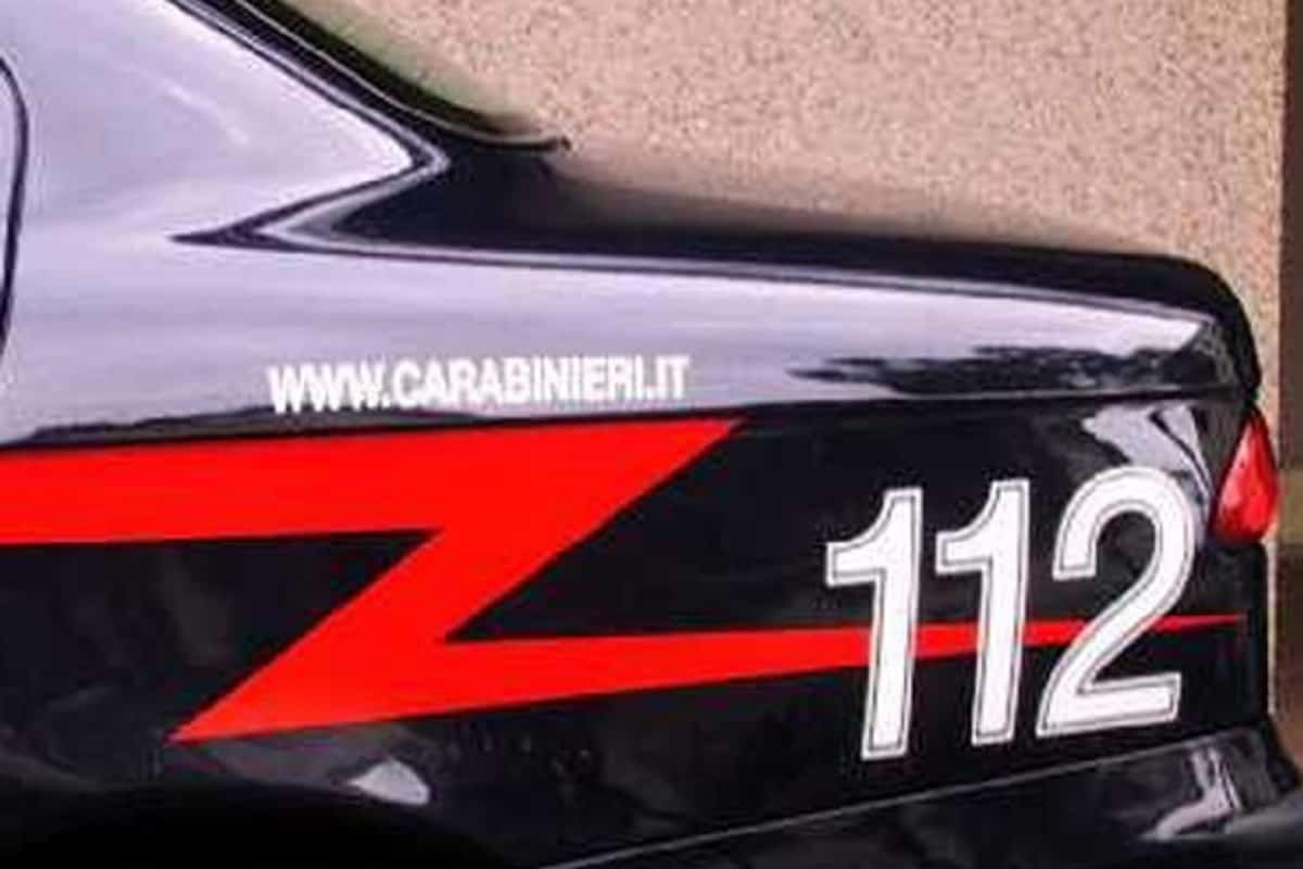 Ferrara, bambina chiama il 112 per salvare la madre da aggressione del compagno