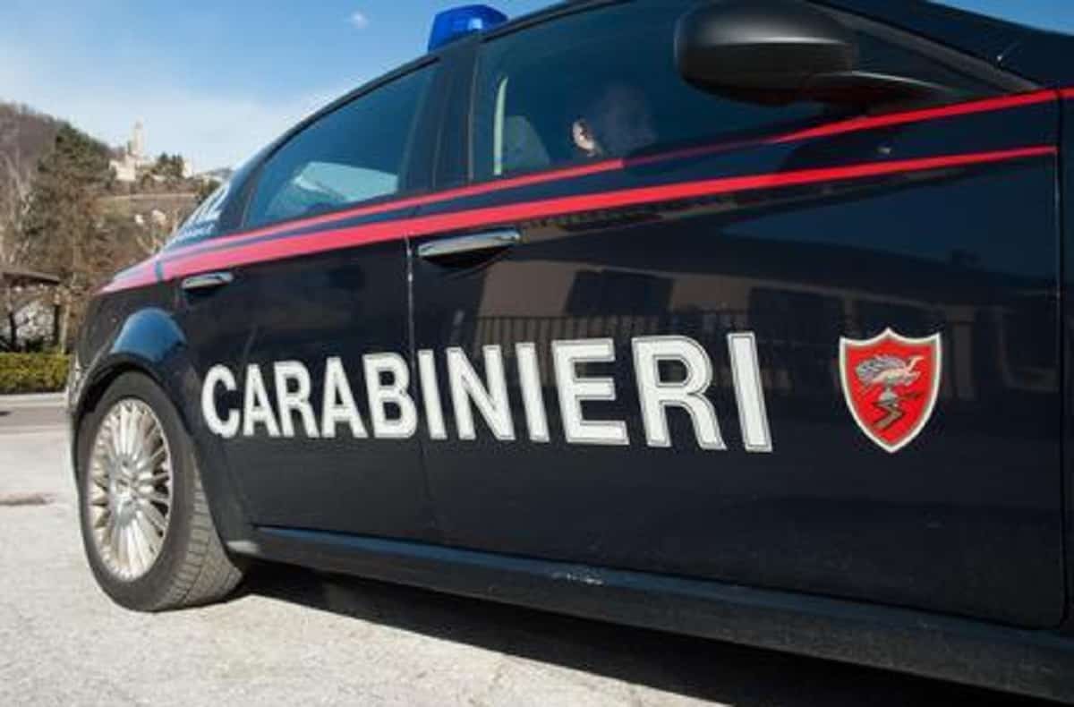 Modugno: pensionato trova portafoglio, lo restituisce ma viene preso a pugni perché mancano dei soldi