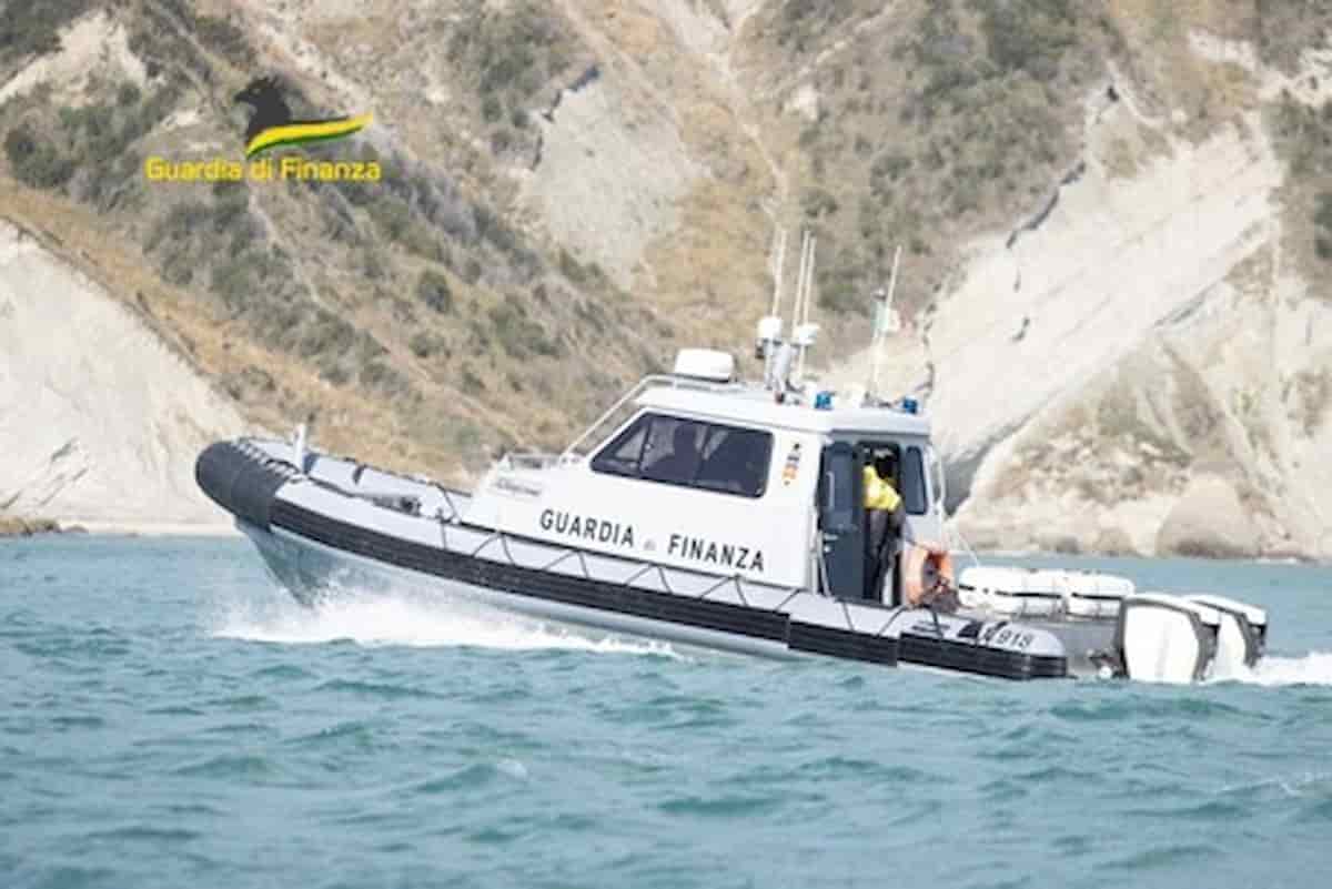 Capilungo, sub Guardia di Finanza