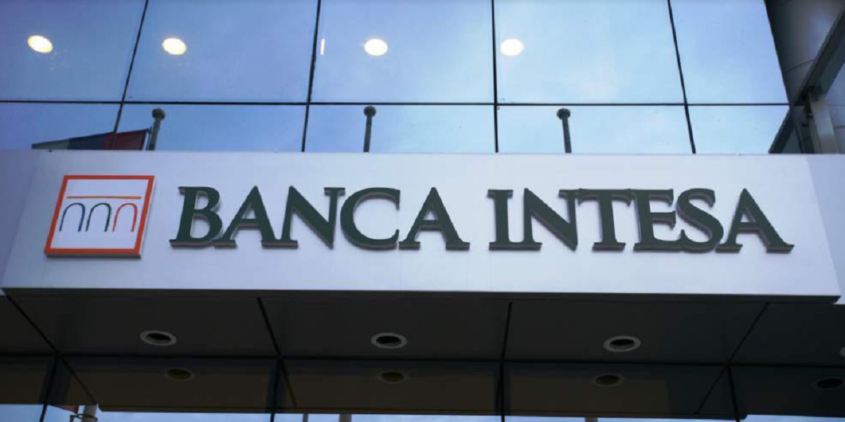 Intesa Sanpaolo assume 200 persone: requisiti, figure ricercate e come fare domanda