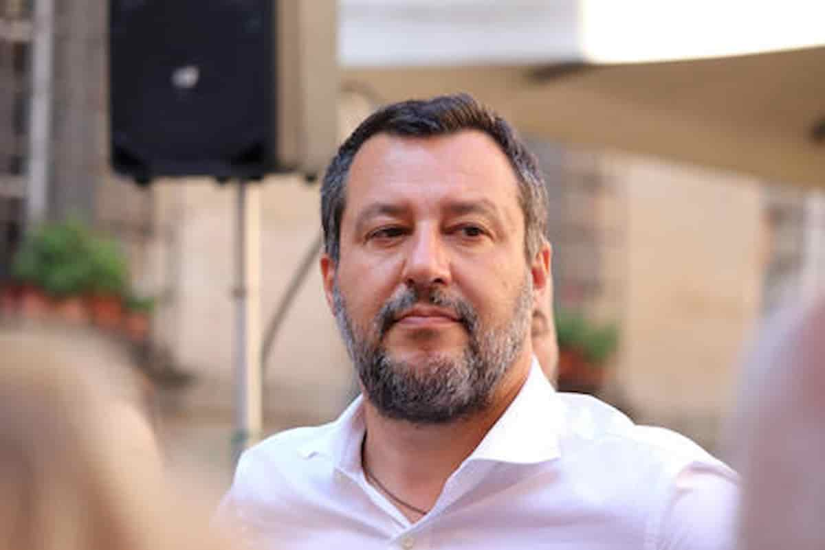 Mosca paga Salvini