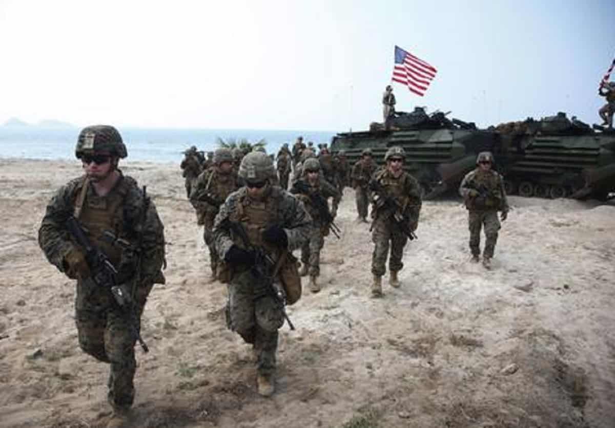 Stati Uniti, arrestato ufficiale trans dell'esercito. L'accusa: hanno fornito informazioni alla Russia