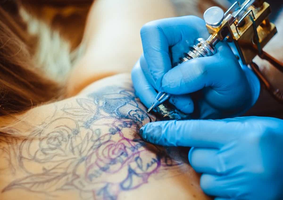 Roma fidanzata tatuarsi