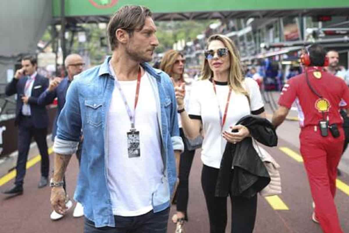 Francesco Totti e Ilary Blasi sotto lo stesso tetto in attesa della separazione