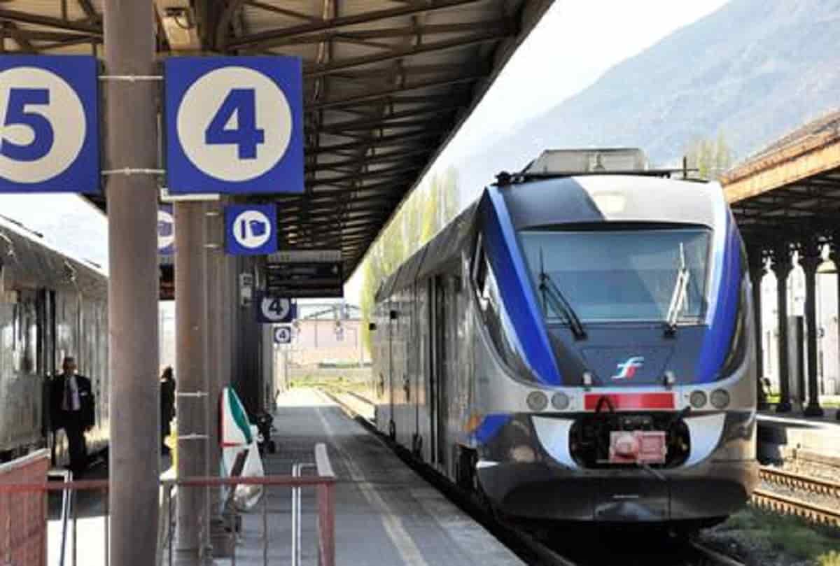 Colleferro: mamma carica le valigie, il treno parte e la figlia neonata rimane in stazione
