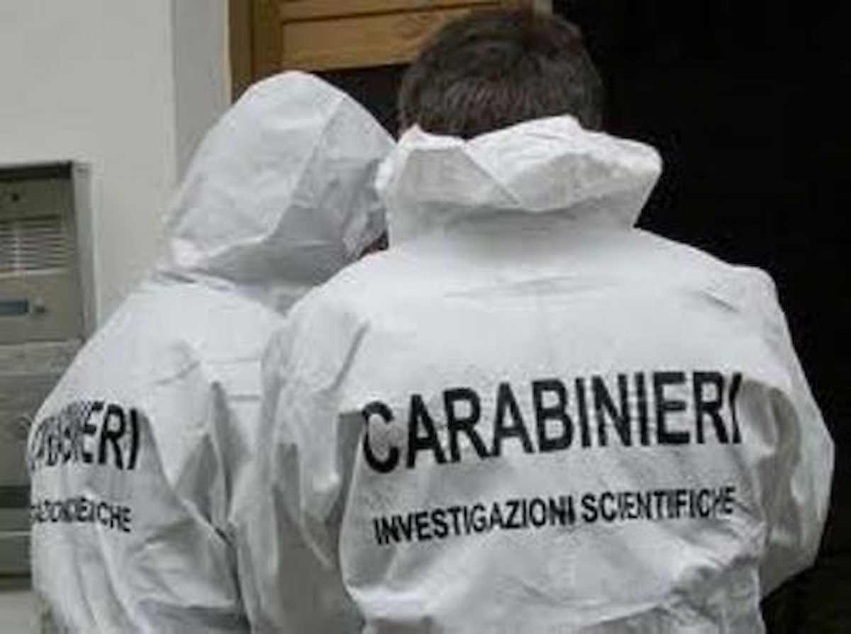 Chiari (Brescia), trovato morto in casa da giorni: aveva 30 anni, si ipotizza un'overdose