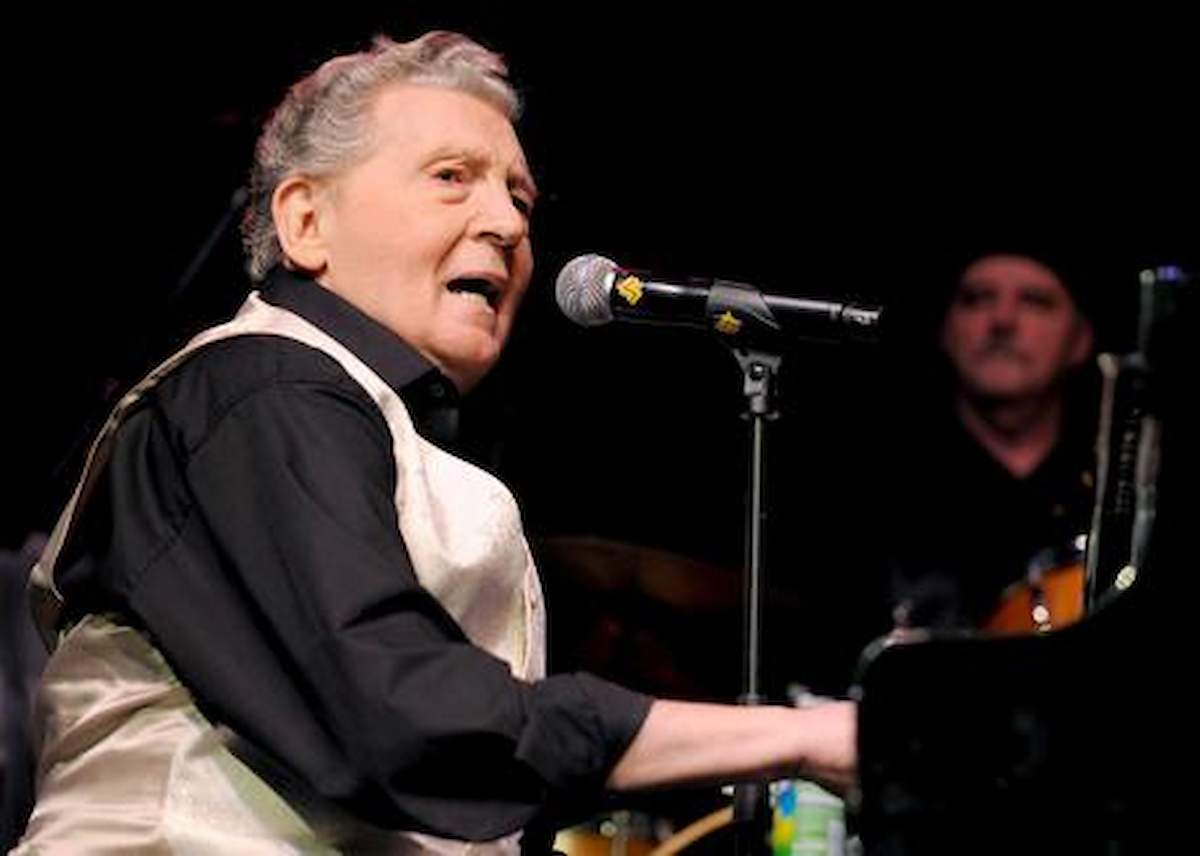 Jerry Lee Lewis è morto, stavolta è vero: la leggenda del rock'n'roll aveva 87 anni