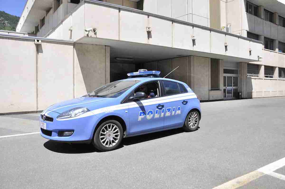 polizia, foto ansa
