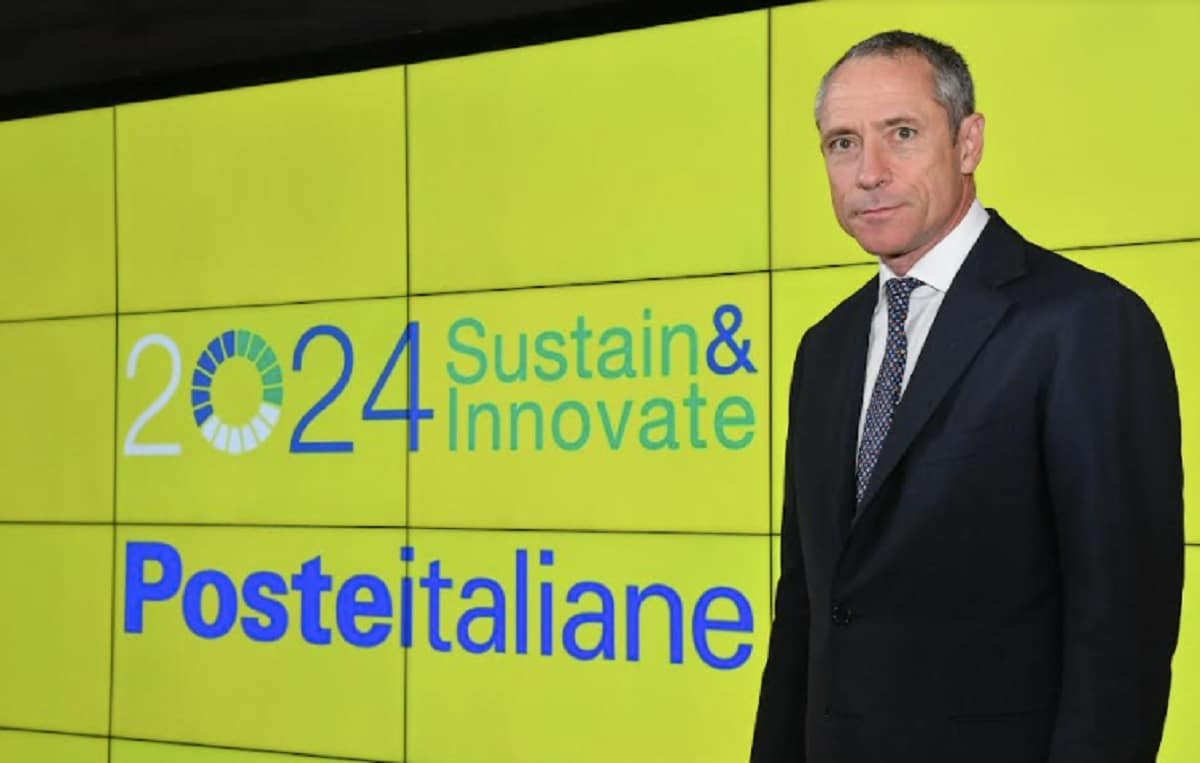 Poste Italiane assume: i requisiti, le figure ricercate e come fare domanda