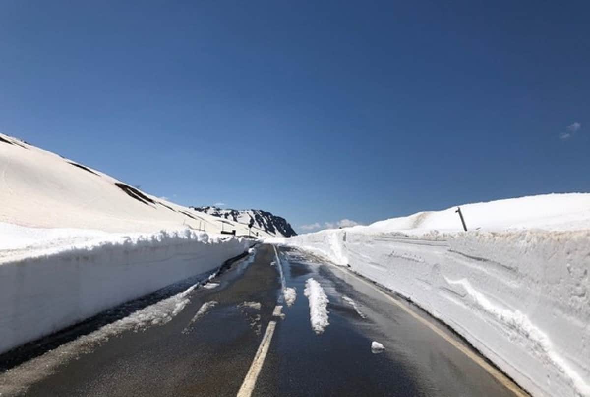 Maltempo, attese nevicate: chiude il Colle Piccolo San Bernardo al confine con la Francia