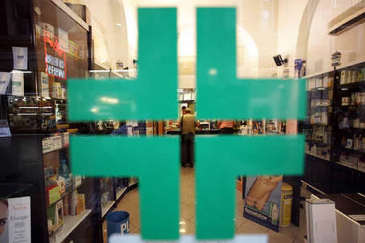 Mancano 3mila farmaci, soprattutto antidolorifici e antinfiammatori. A causa di guerra e Covid