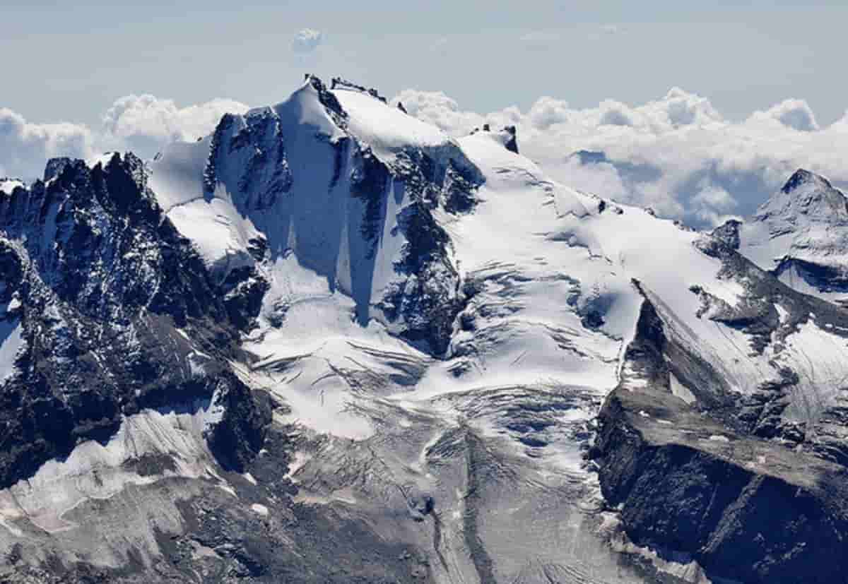 Cambiamenti climatici, il ghiacciaio del Gran Paradiso ha perso 210 metri in un anno