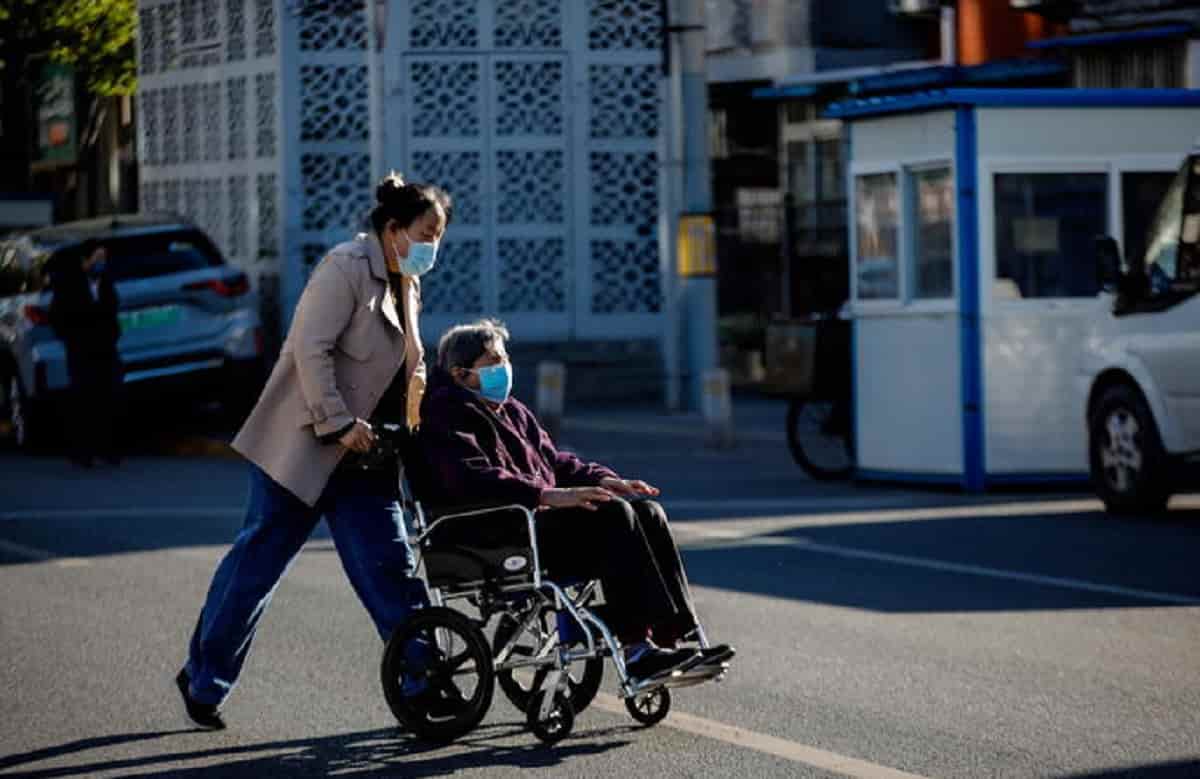 Pazienti paralizzati riescono a muovere la sedia a rotelle col pensiero