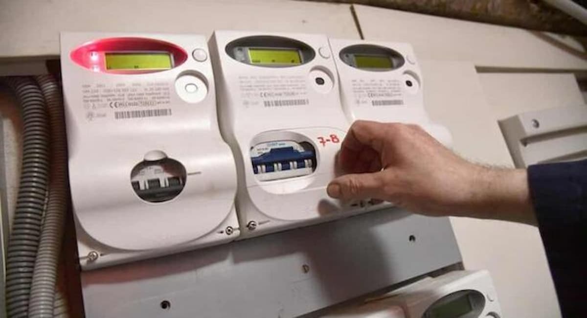 Consumi di energia, al top c'è la doccia a elettricità: la moka consuma (mezzo € per 1 ora) un terzo del bollitore