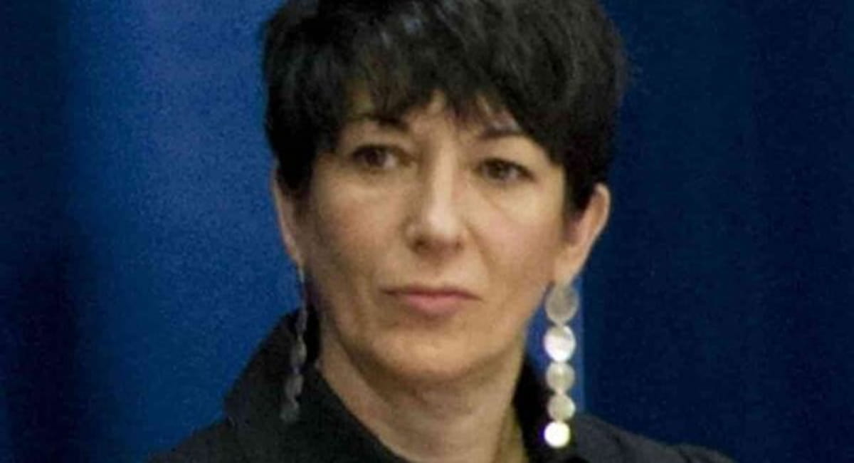 Ghislaine Maxwell, l'amica di Epstein, nel carcere in Florida: come vive fra assassine e truffatrici