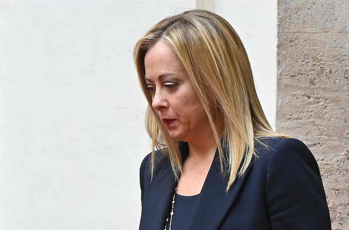 "Se togli il reddito di cittadinanza ammazzo te e tua figlia": le minacce social a Giorgia Meloni