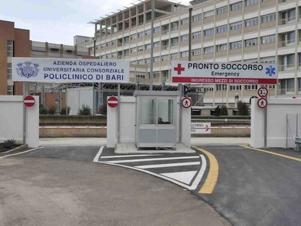 policlinico bari foto ansa