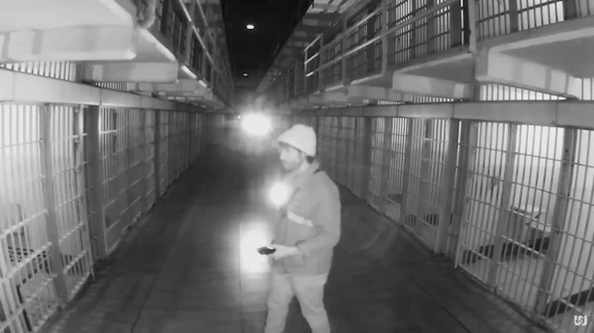 Il fantasma di Alcatraz ha terrorizzato gli youtuber, soli di notte nella prigione abbandonata