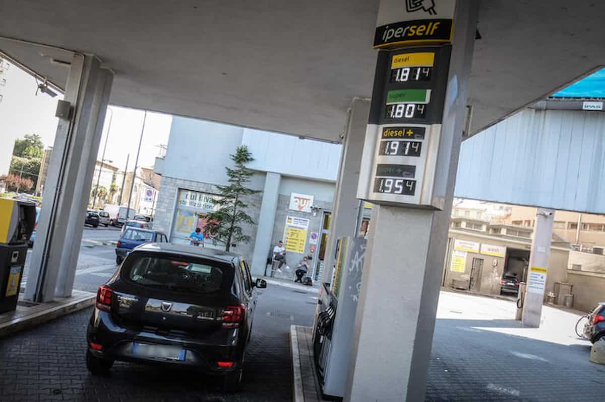 Quanto costano carburanti Europa