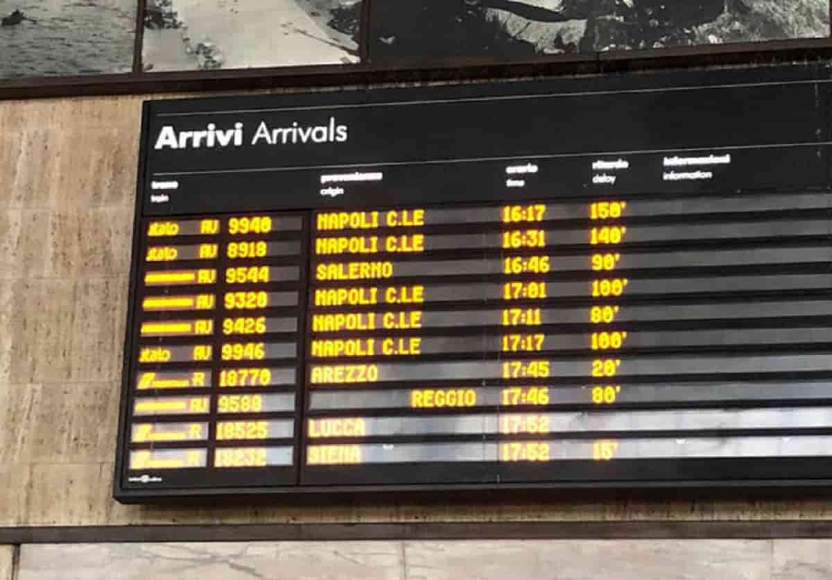 L'affitto è troppo caro, bidella pendolare tra Napoli e Milano: "Costa meno di una stanza"