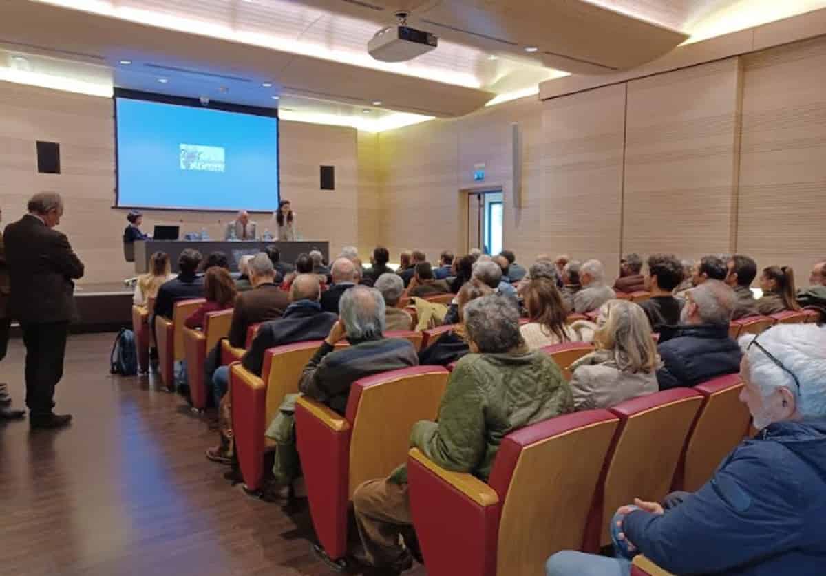 Cinghiali, Confagricoltura: in sette anni danni all'agricoltura per 120 milioni. Il presidente Giansanti: "E' necessario un cambio di passo"