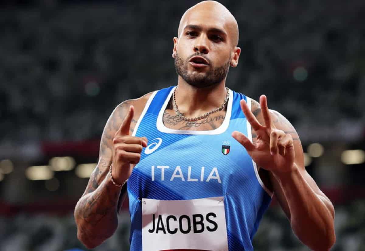 Marcell Jacobs: “Mi sono affidato alla società di Fedez ma non gliene fregava niente. Ho vinto a Tokyo e loro erano al mare”