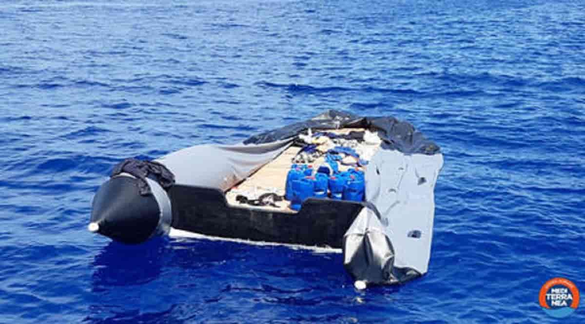 Bimbo camerunense salvato durante naufragio: ricoverato a Taormina