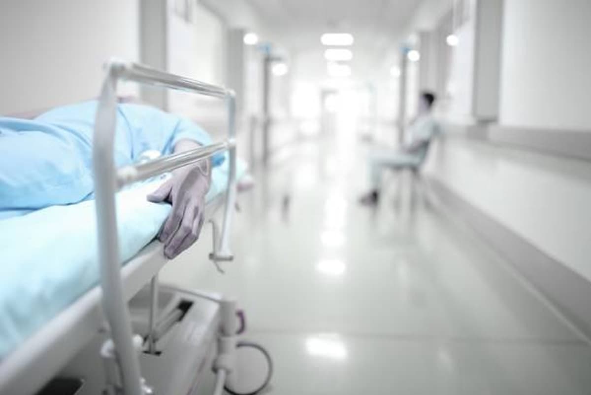 Paziente insegue e picchia infermiera all'ospedale Di Venere di Bari