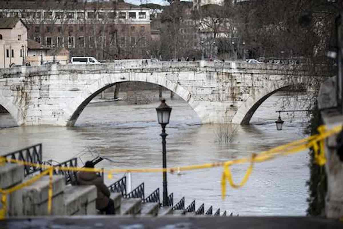 cadavere ragazza tevere roma