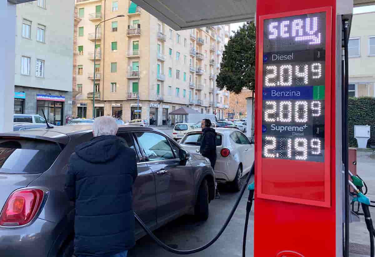 benzina 2mila euro multa