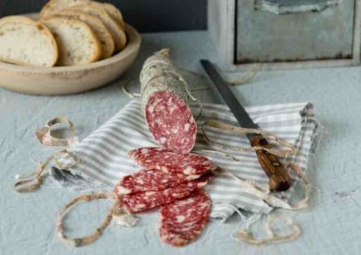 Lotto di salame Luiset ritirato dal mercato per rischio Salmonella e Listeria