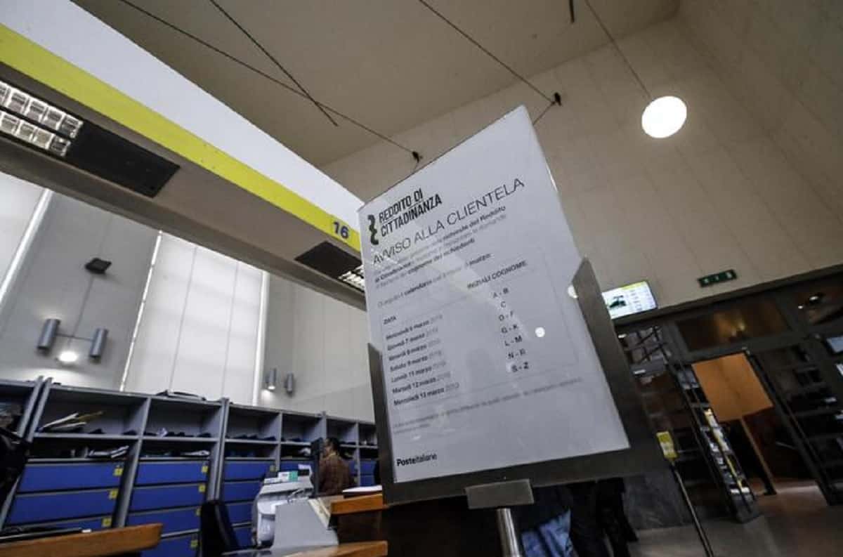 MIA, cosa sappiamo: ISEE, importi massimi, durata e differenze col Reddito di Cittadinanza