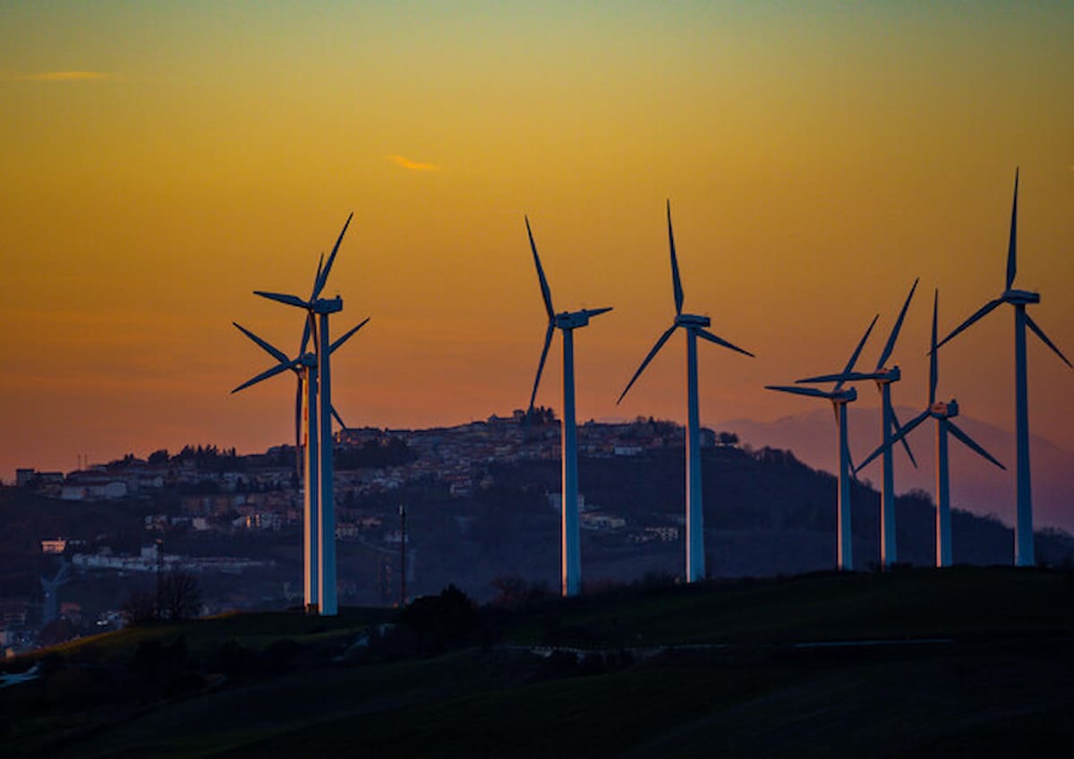 Energia, Nomisma sfata un mito: non fate conto sulle rinnovabili, sono poco stabili, rischiamo il blackout