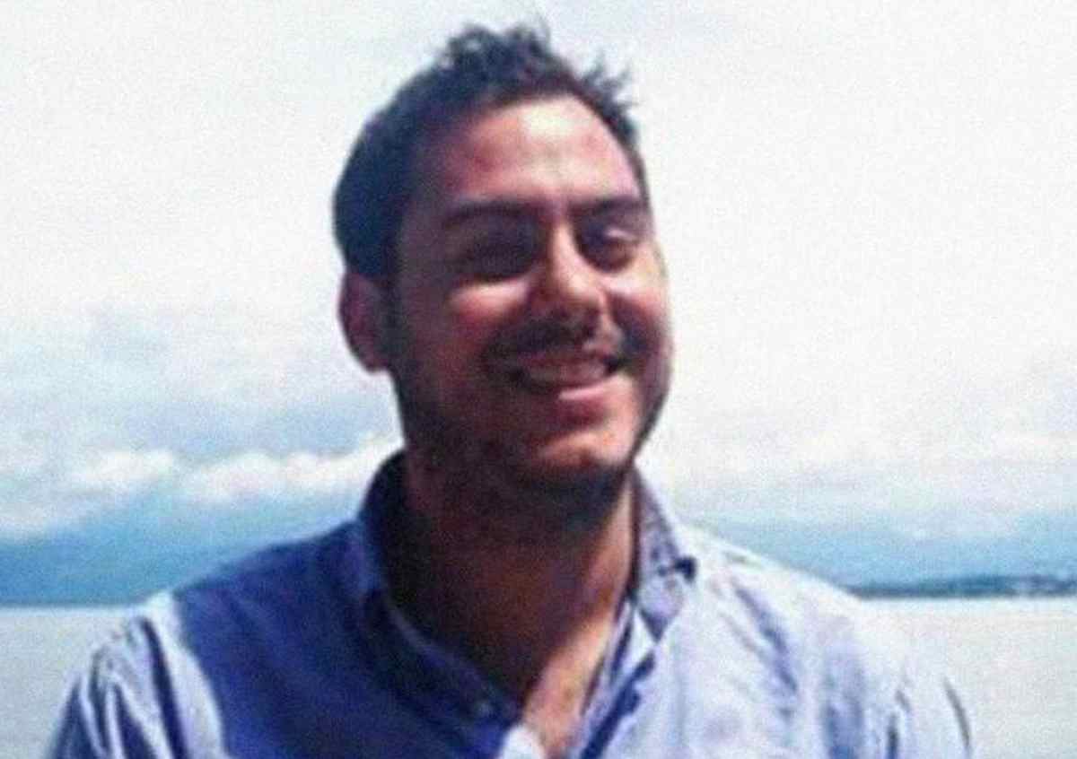 Roberto Vecchioni , gravissimo lutto: è morto il figlio Arrigo, aveva 36 anni