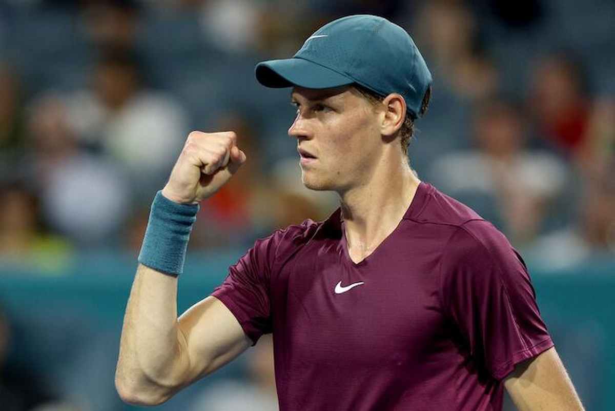 Jannik Sinner è nella Top 10 del tennis mondiale: l'azzurro è quarto nella Race stagionale