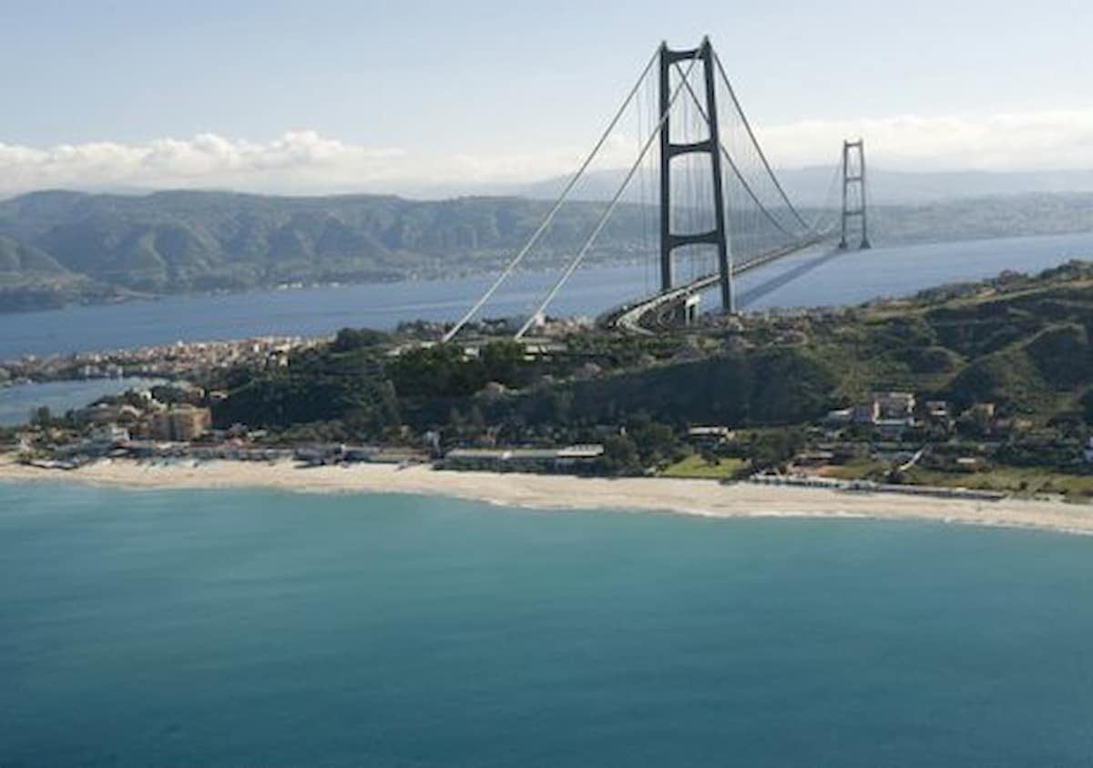 Ponte sullo Stretto: 10 miliardi, 7 ore Palermo-Roma, 8 col Freccia Rossa, risparmio di tempo giustifica la spesa? Il meglio nemico del bene