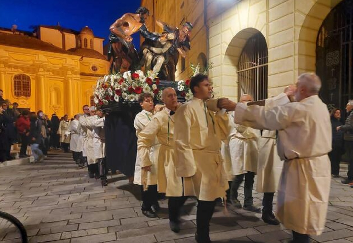 bestemmie processione