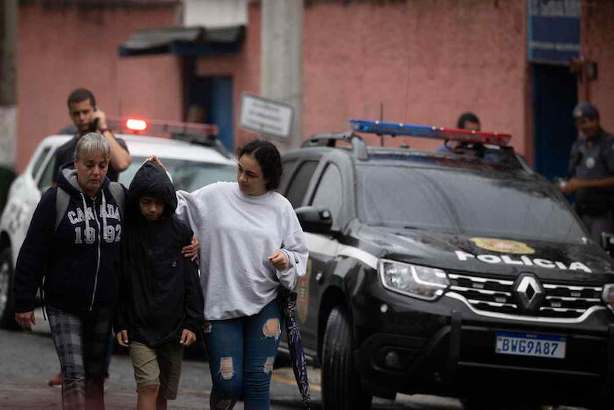 Strage all'asilo: 25enne entra con l'accetta e uccide quattro bambini