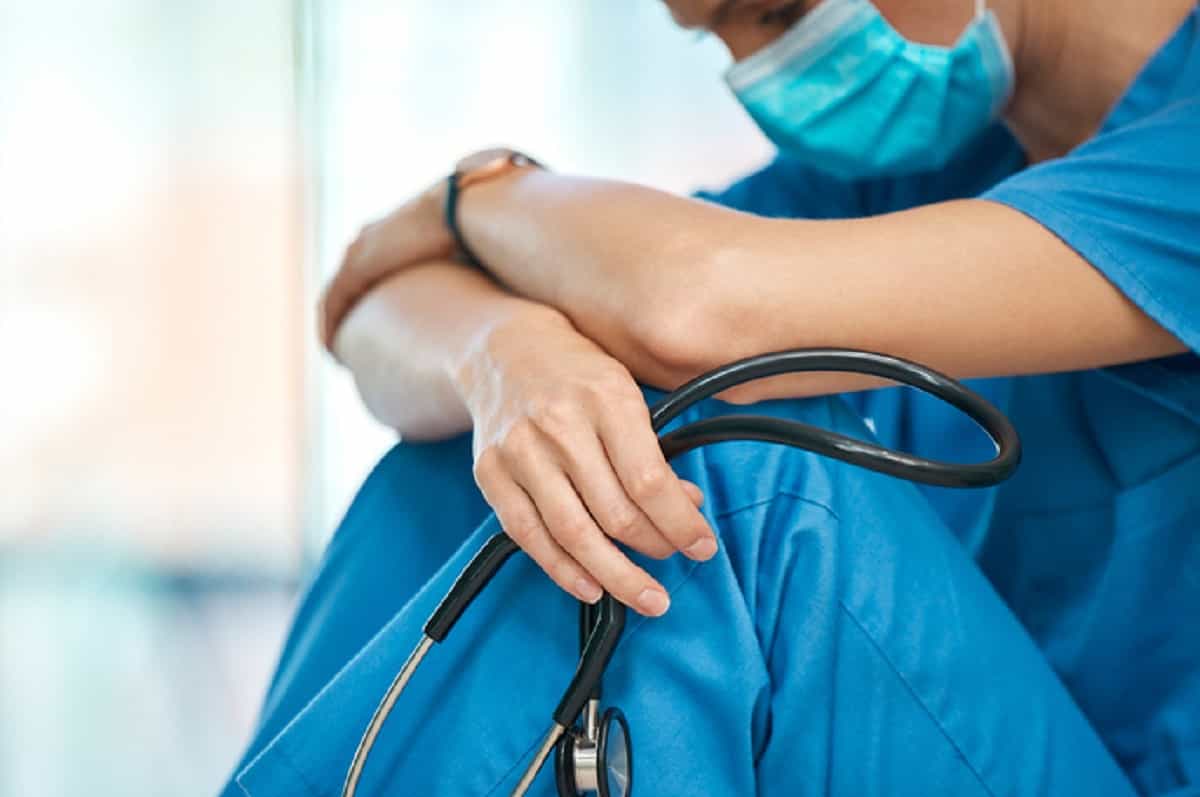 Il burnout dei sanitari, foto d'archivio Ansa