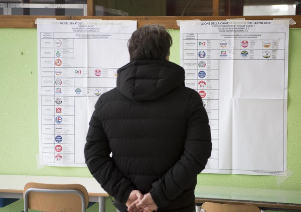 Elezioni comunali 2023, quasi 800 sindaci da eleggere, 6 milioni di cittadini alle urne domenica 14 e lunedì 15. In Sicilia e Sardegna si vota il 28-29.