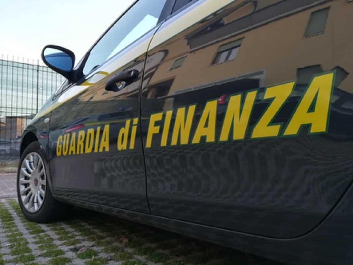 Posta droga su Instagram, foto Ansa