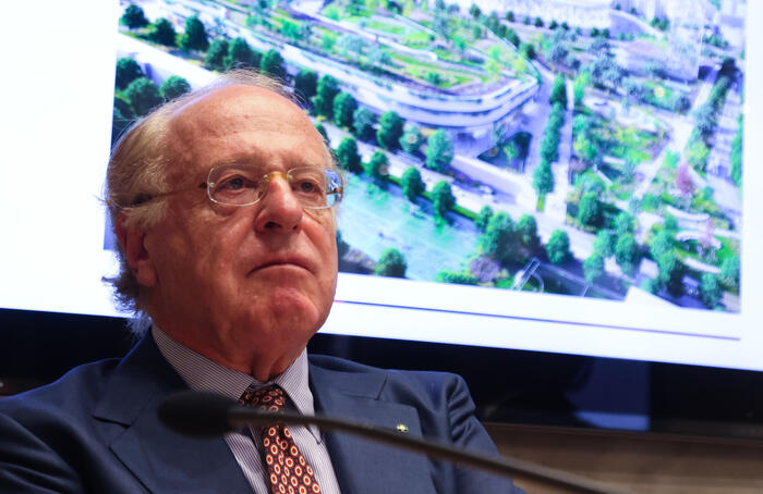 Enel: Paolo Scaroni è il nuovo presidente, via libera alla lista del Mef