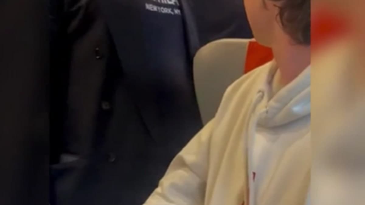 Ikram Jarmouni, video